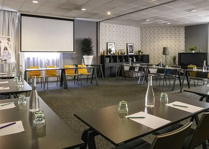 Готель Mercure Centre Cote D'azur 4*