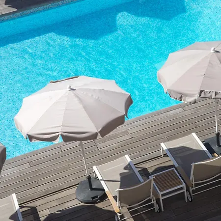 Mercure Centre Cote D'azur 호텔 4*