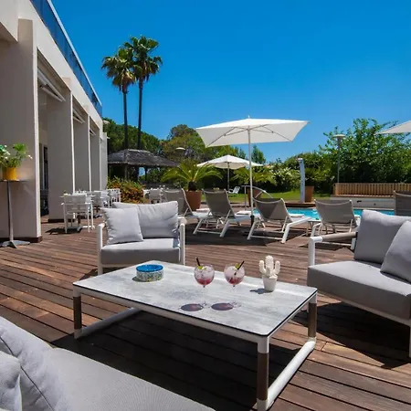 Mercure Centre Cote D'azur מלון