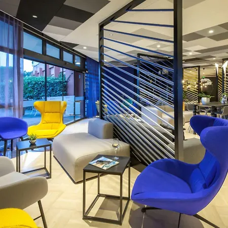 호텔 Mercure Centre Cote D'azur 4*