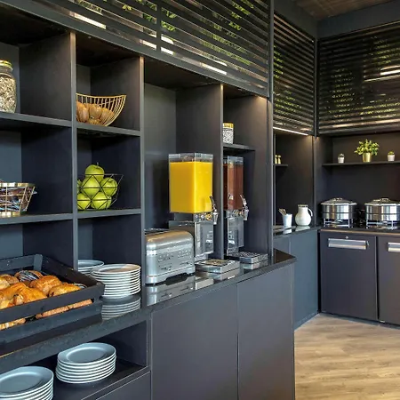 Mercure Centre Côte D'azur 4*