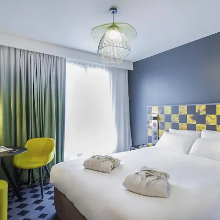 Mercure Centre Cote D'azur 4* Єр