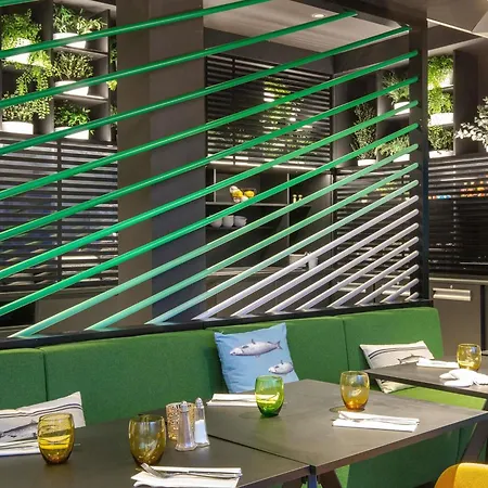 Готель Mercure Centre Cote D'azur 4*