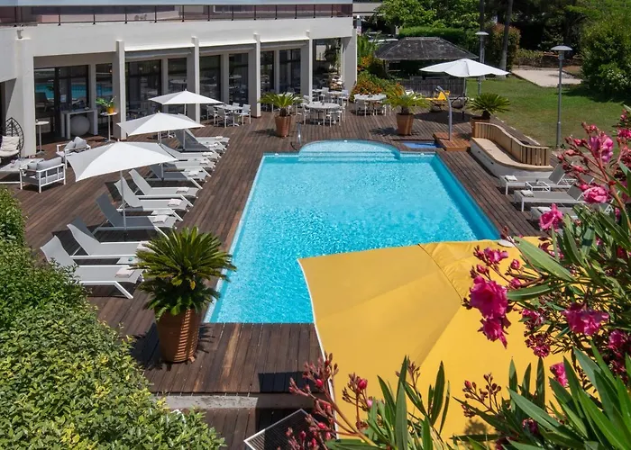 Mercure Centre Cote D'azur 4*