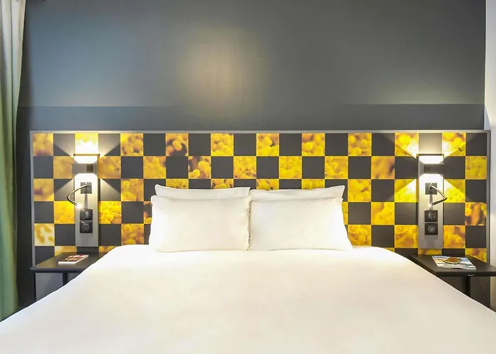 Mercure Centre Cote D'azur 4* Єр