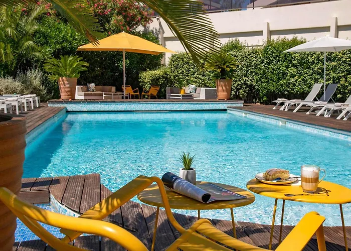 Hotel Mercure Centre Côte D'azur 4*