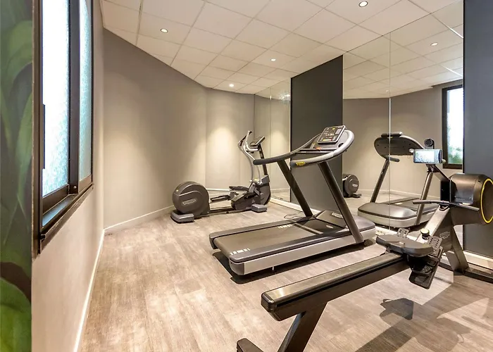 Готель Mercure Centre Cote D'azur